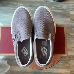 ▪️ Vans Womens Embossed Mini Check Classic
Shoes Size 8 Slip On Lavender